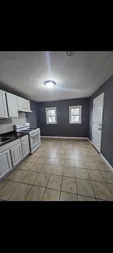 449 Avon Ave Photo 1