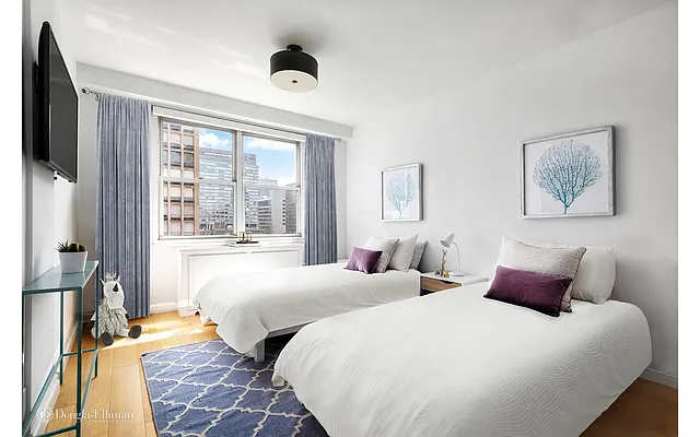 Sold by Douglas Elliman | media 7