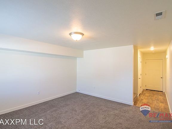 5th image of 8165 N Calf Creek Ln