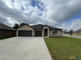 1301 Rylee Ln, Salado, TX 76571