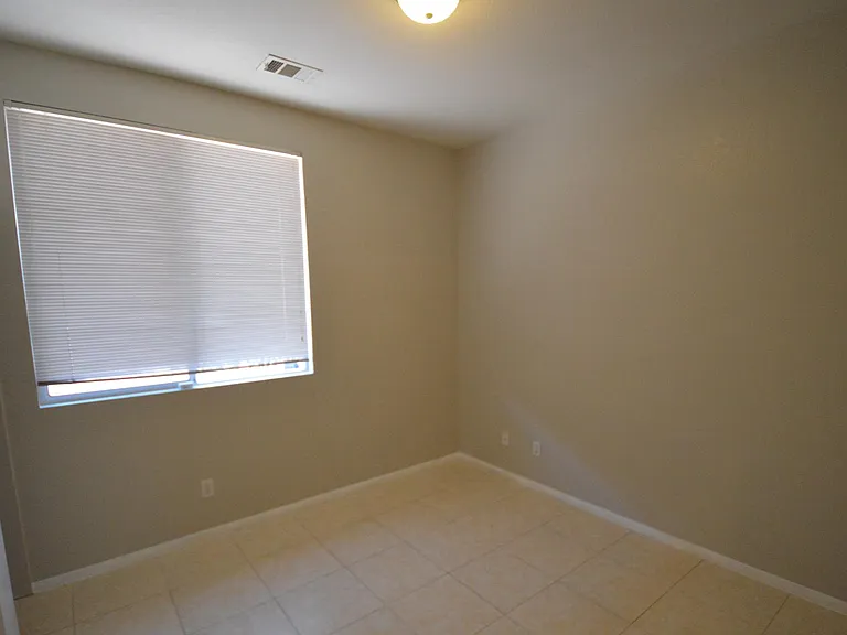 10131 Sparrow Ridge Ave — Photo 9