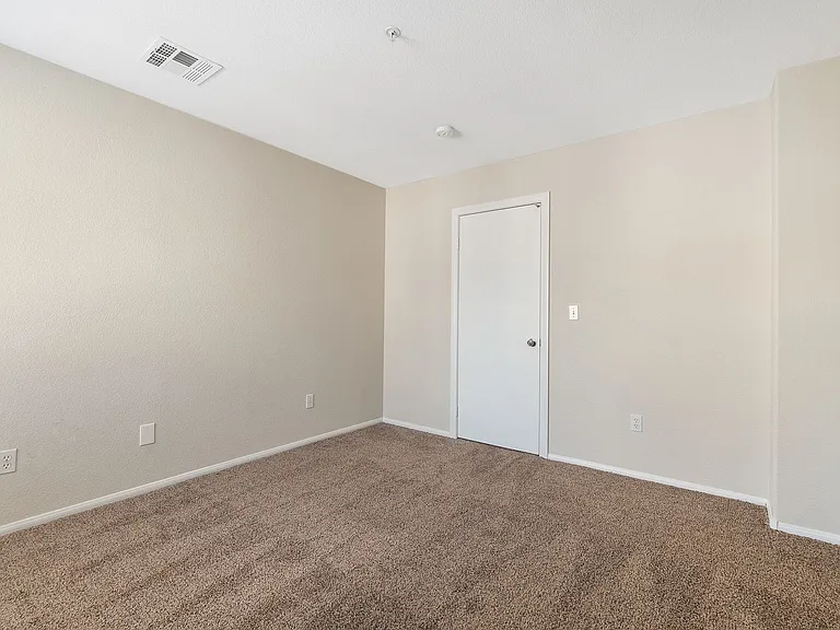 3211 Sunrise Cove Ave — Photo 18