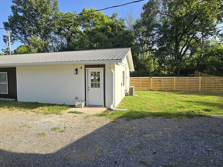 3169 Earhart Rd #B — Photo 25