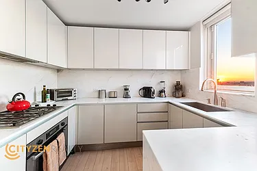 Rented by City Zen Realty