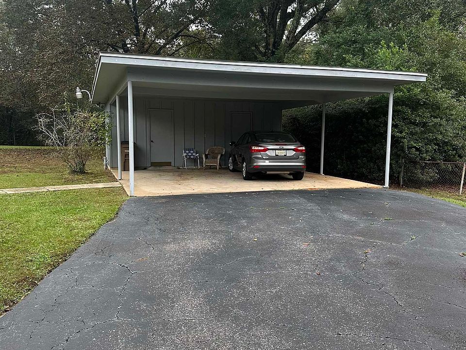 2nd image of 309 Dogwood Dr