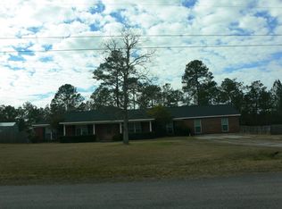 13701 Reservoir Dr, Moss Point, MS 39562