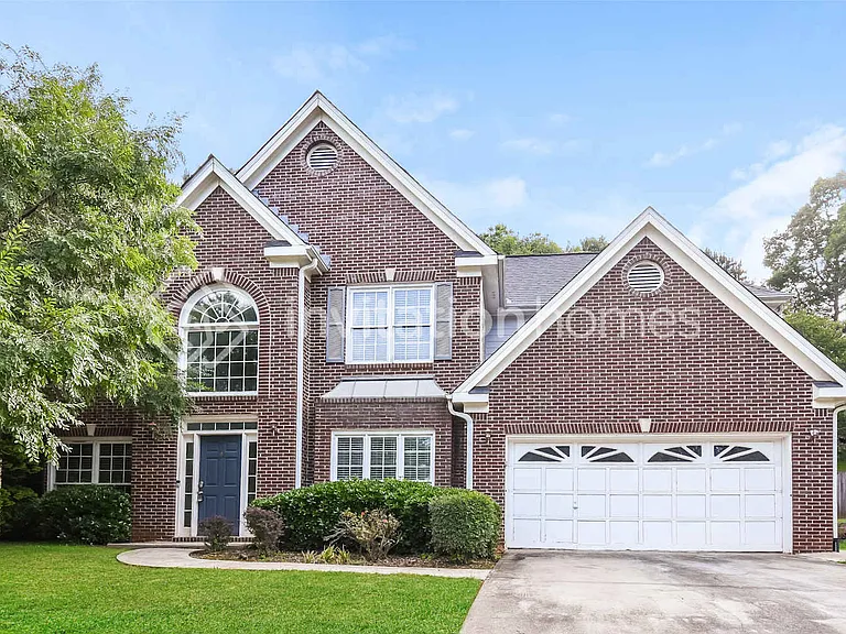 262 Birchmore Walk — Photo 1