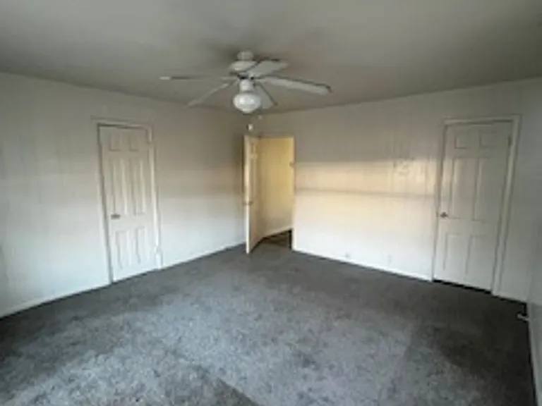 1435 W McNeil St — Photo 8