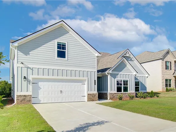 24 Mill Pond Ln, Moreland, GA 30259