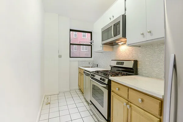 Sold by Stribling | media 8