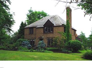 3608 Norwood Rd, Shaker Heights, OH 44122