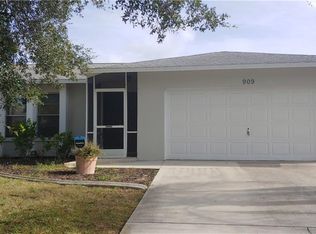 909 SE 27th Ter, Cape Coral, FL 33904