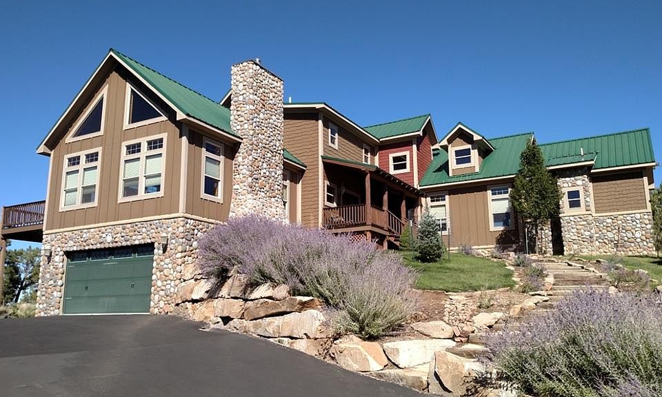 2nd image of 110 Sandesta Dr