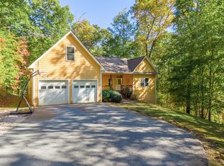 410 Maclor Forest Cir, Franklin, NC 28734
