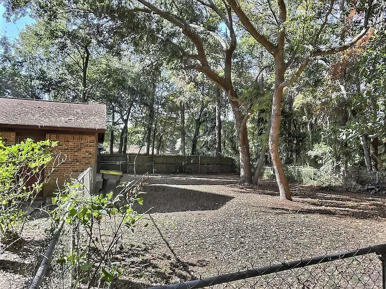 9216 Pointe Aux Chenes Rd — Photo 20