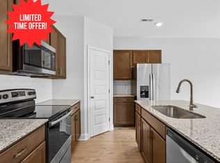 196 Cowlily Ct, Smithfield, NC 27577