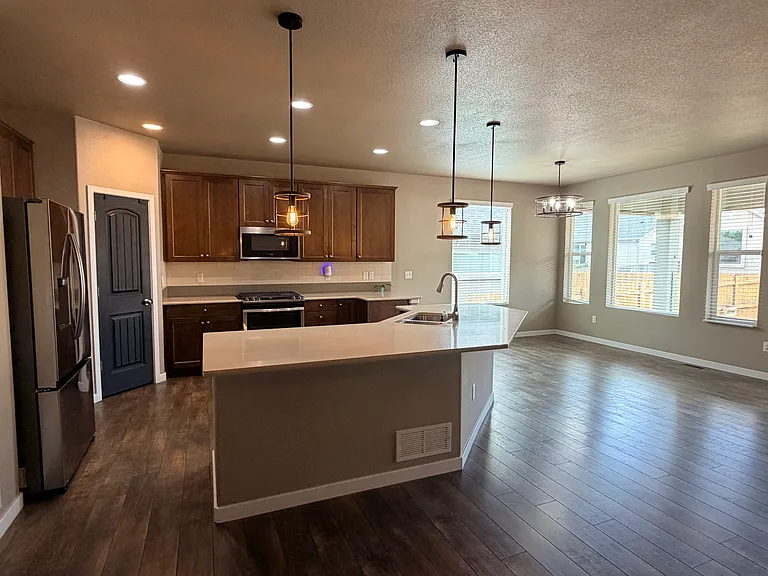 2598 Hannah Ridge Dr — Photo 3