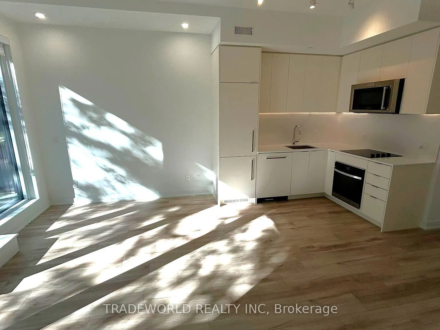 1 bed, $2,300 — Photo 3