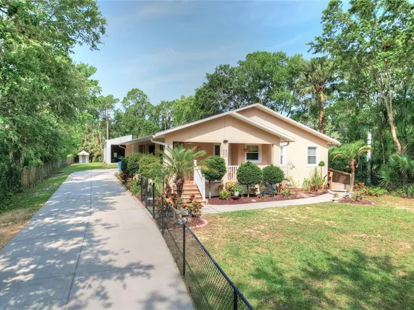 1720 Maplewood Dr, Edgewater, FL 32132