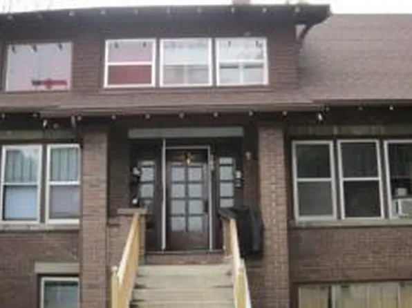 109 West Illinois Street