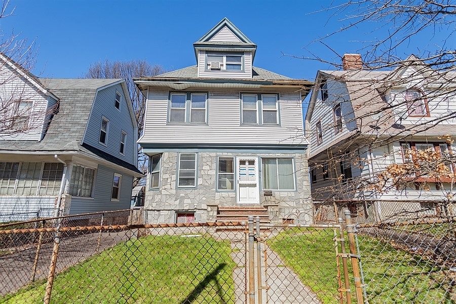 1st image of 84 Burchard Ave