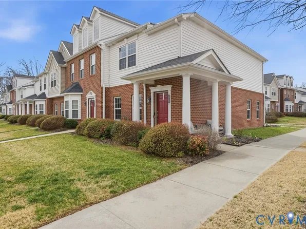 7443 Pebble Lake Dr, Mechanicsville, VA 23111