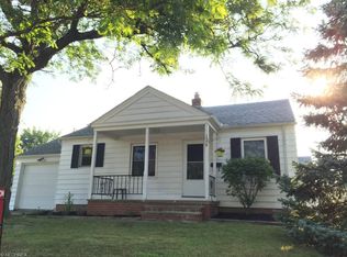 1579 Curry Dr, Lyndhurst, OH 44124