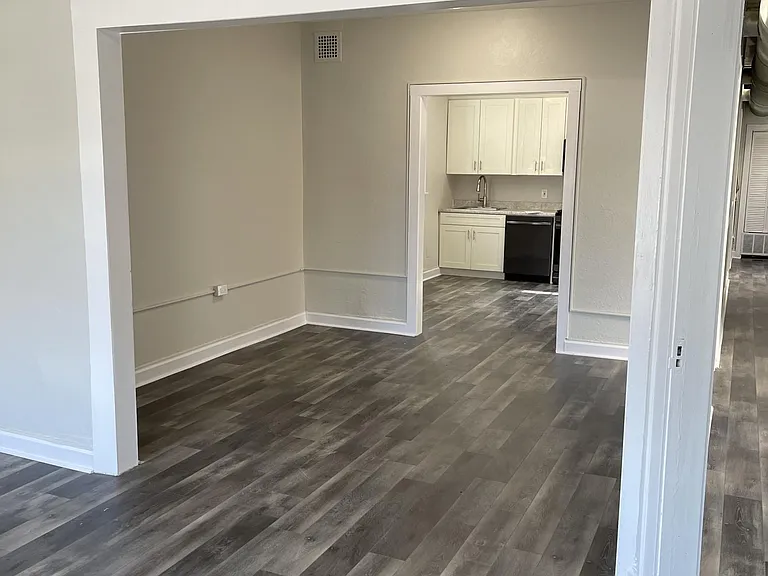 3242 N Pulaski Rd #1 — Photo 11