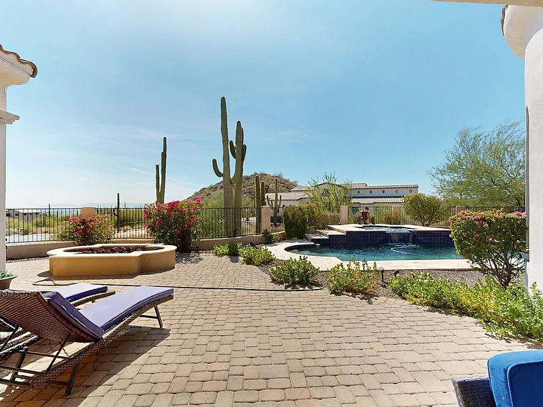8724 E Regina Cir — Photo 43