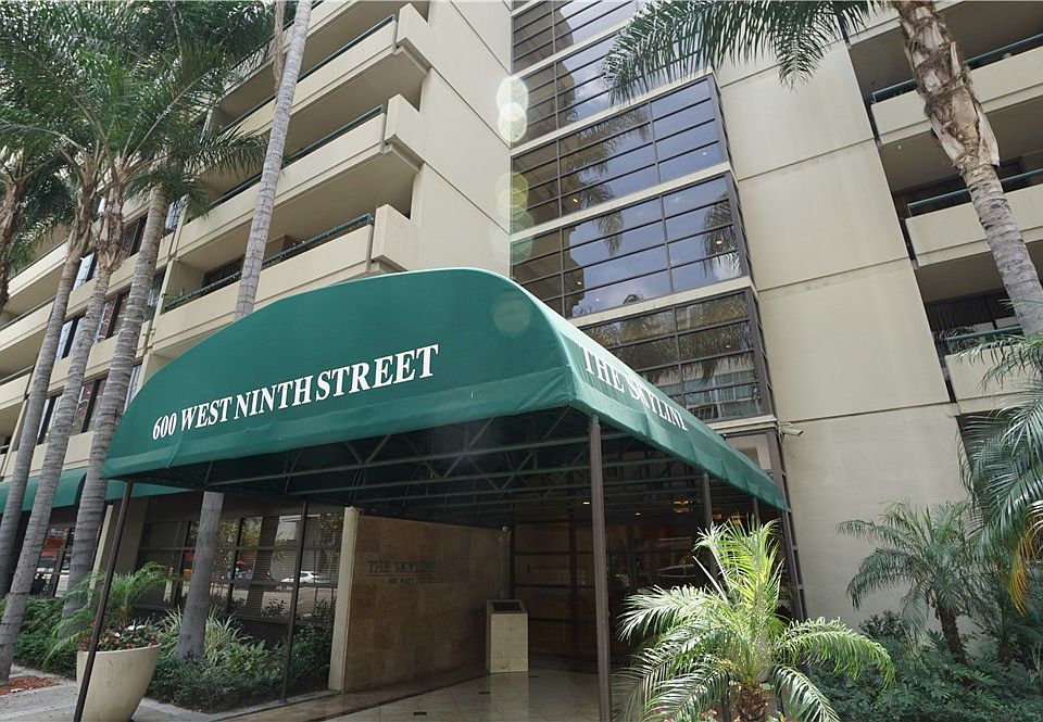 1st image of 600 W 9th St APT 608