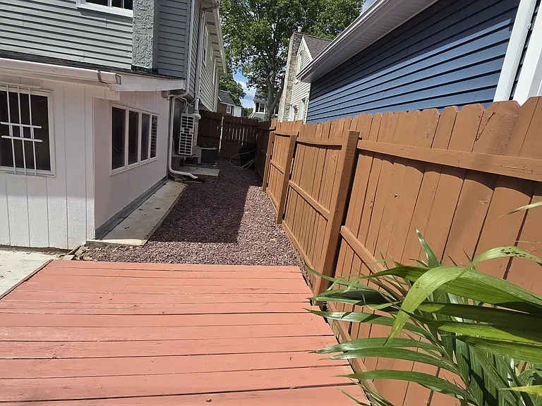 534 North Cir — Photo 29