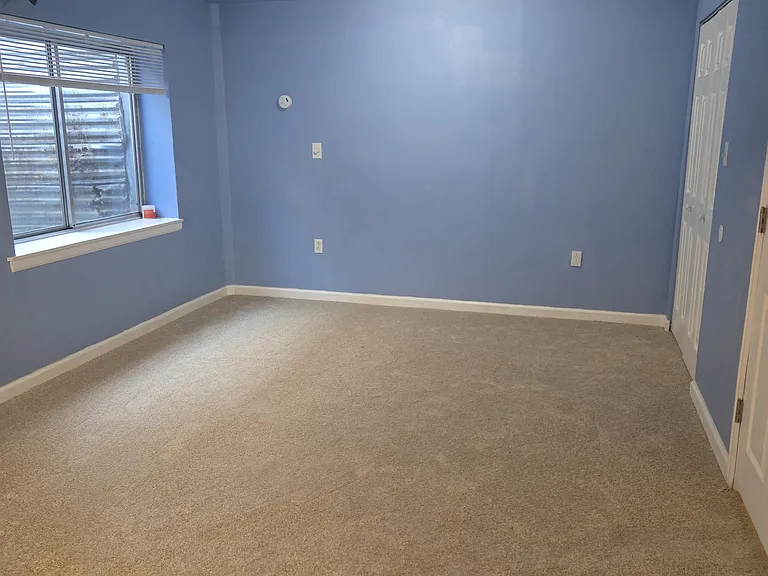 12647 Davis St — Photo 11