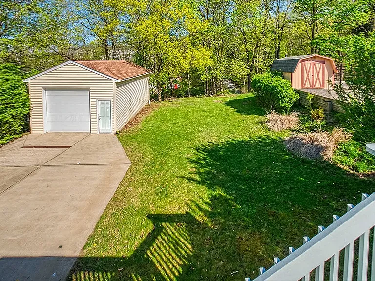 129 Buehner Dr — Photo 15