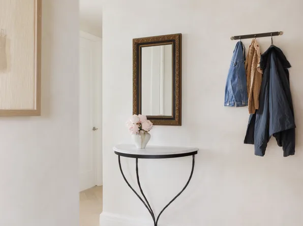 400 East 84th Street image 10 of 23