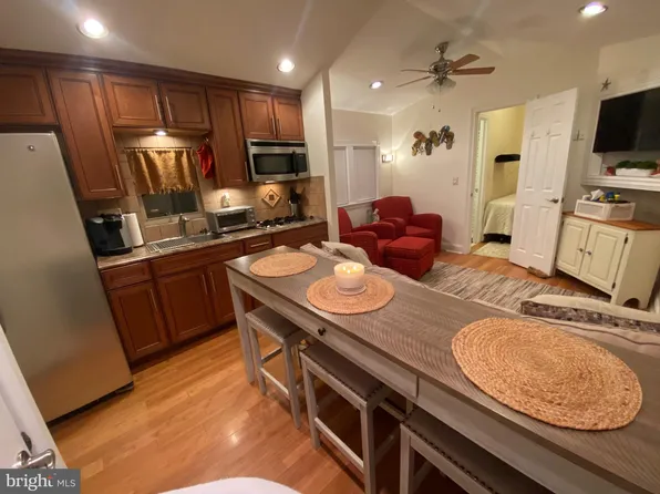 515 Corson Tavern Rd #D-44, Ocean View, NJ 08230