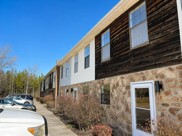 Ridgeway Terrace, 25 Ridgeway Terrace Dr #11, Ridgeway, VA 24148