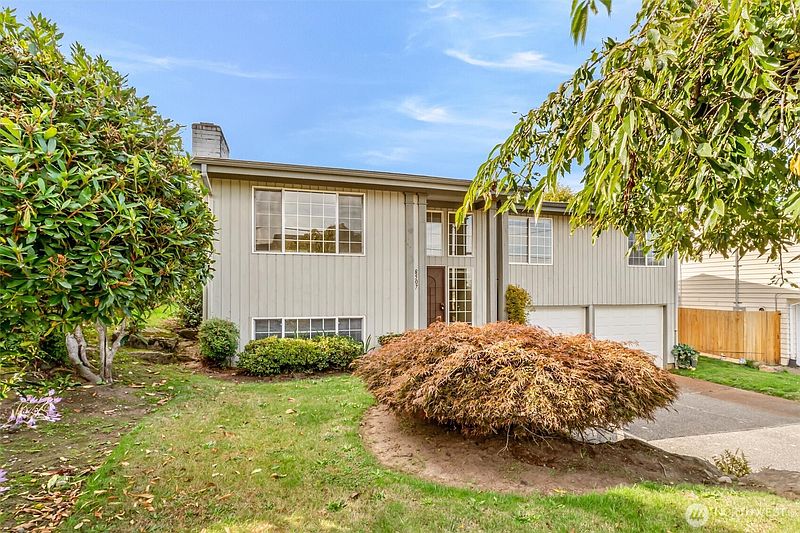 2nd image of 8507 39th Avenue S