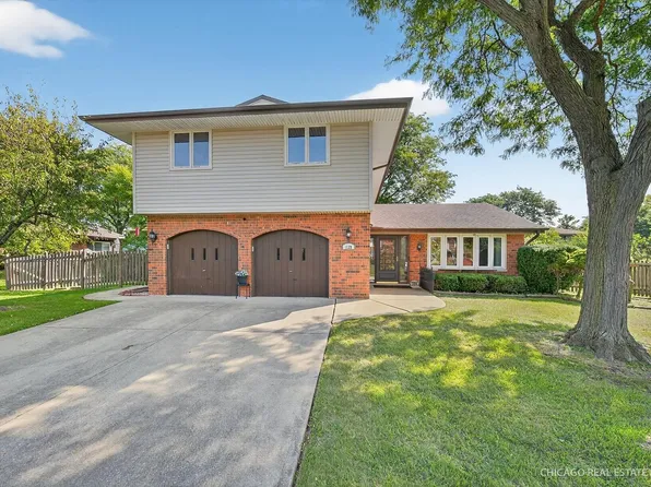 129 Caryville Ln, Schaumburg, IL 60193