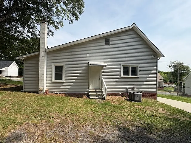 741 Efird St — Photo 15
