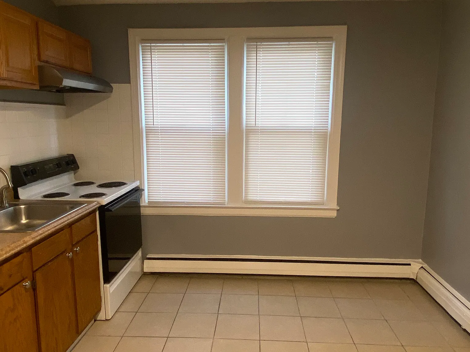 1 bed, 600 sqft, $890 — Photo 4
