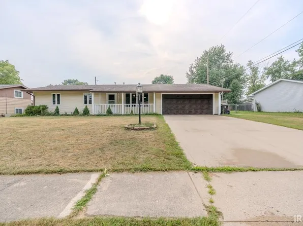 6103 Beaumont Dr, Fort Wayne, IN 46825