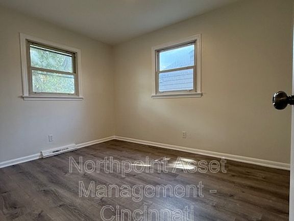 5th image of 2567 Belhaven Dr
