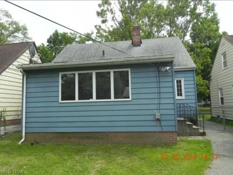 17225 Mapleboro Ave — Photo 2