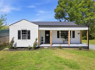 608 Carver Dr, Lexington, NC 27292