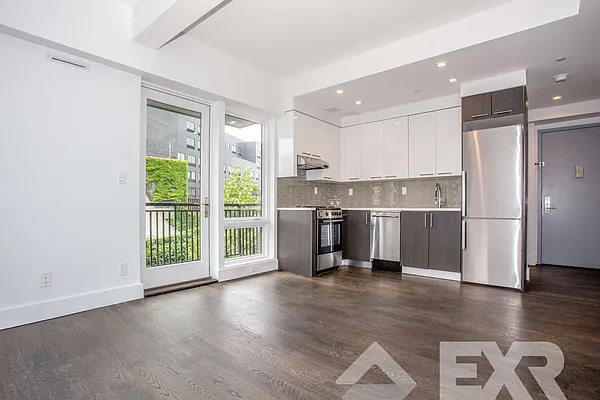 Rented by EXR | media 12