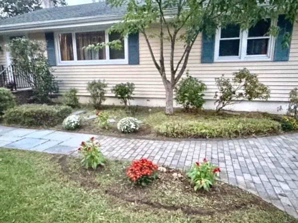 98 Roosevelt Boulevard, Oakland, NJ 07436