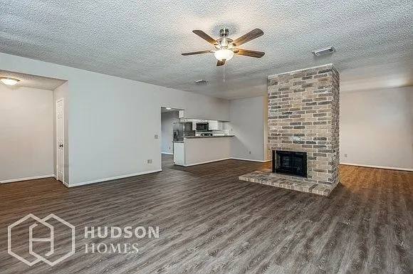 9415 Wallingham Dr — Photo 3