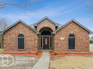 536 Meadow Ln, Forney, TX 75126