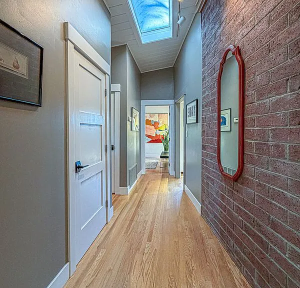 1560 Ronne Dr — Photo 15