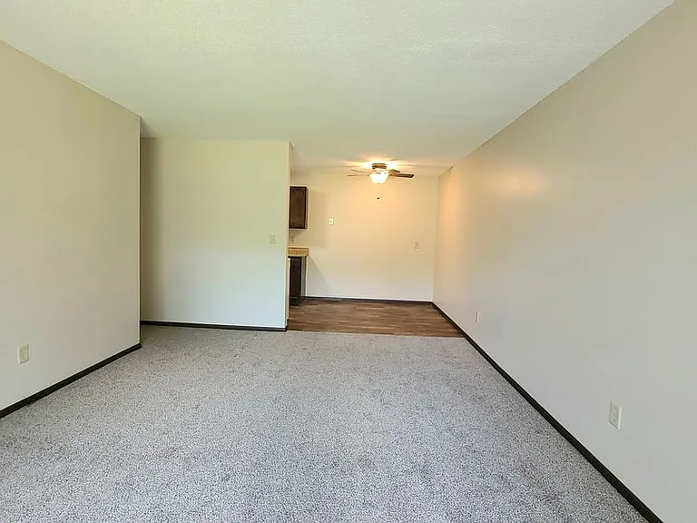 Eastgate Apartments — Photo 74